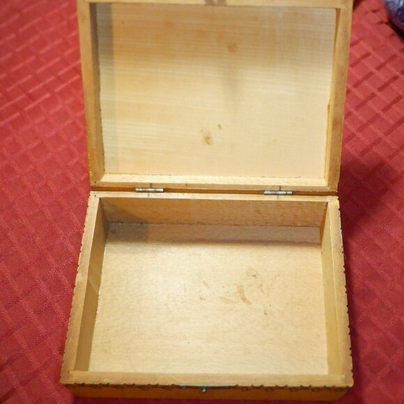 Remarkable *** Hand Crafted *** Jewelry / Trinkett BOX *** Travel Treasure - Picture 3 of 3